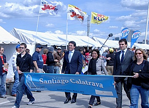 Santiago Calatrava and his family lead the parade